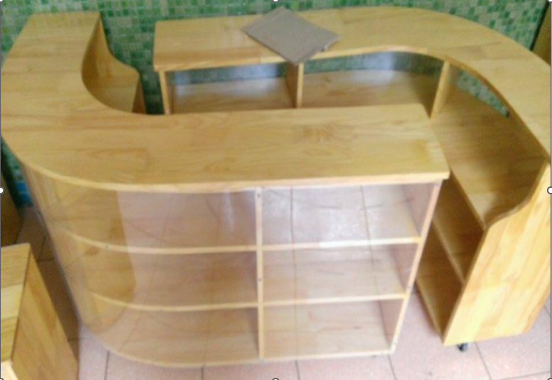 Kệ góc bán hàng